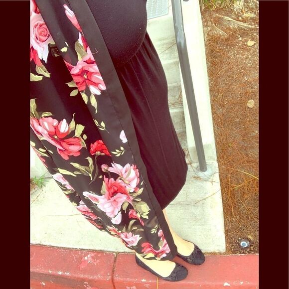 Flower Kimono Top - Picture 2 of 3